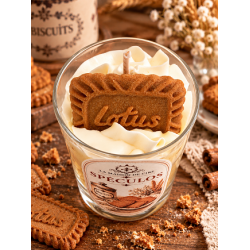 bougie chantilly artisanale spéculos vue du dessus